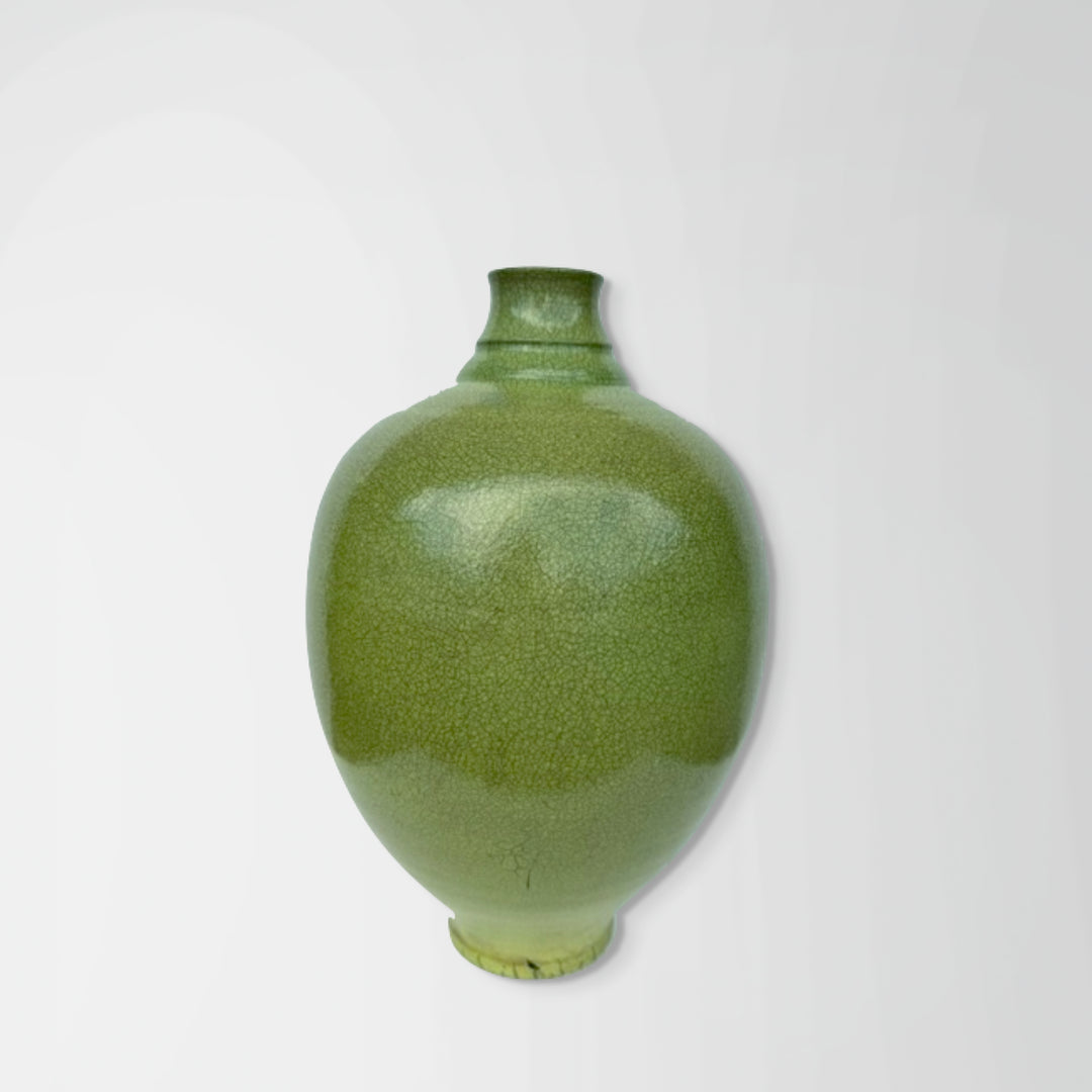Lime Green by Shun Tsukazaki - Tiffany's Art Agency - Shun Tsukazaki