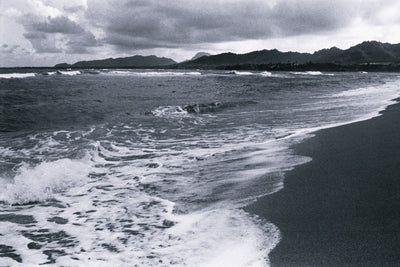 Kaimu Beach 1979 by Cathy Shine - Tiffany's Art Agency - Cathy Shine