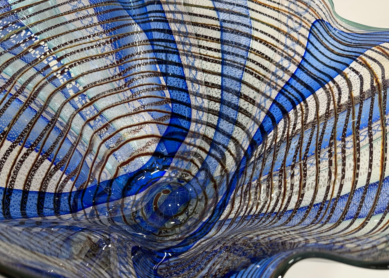 Jordan Brant - Contemporary Hawaii Glassblower & Sculptor